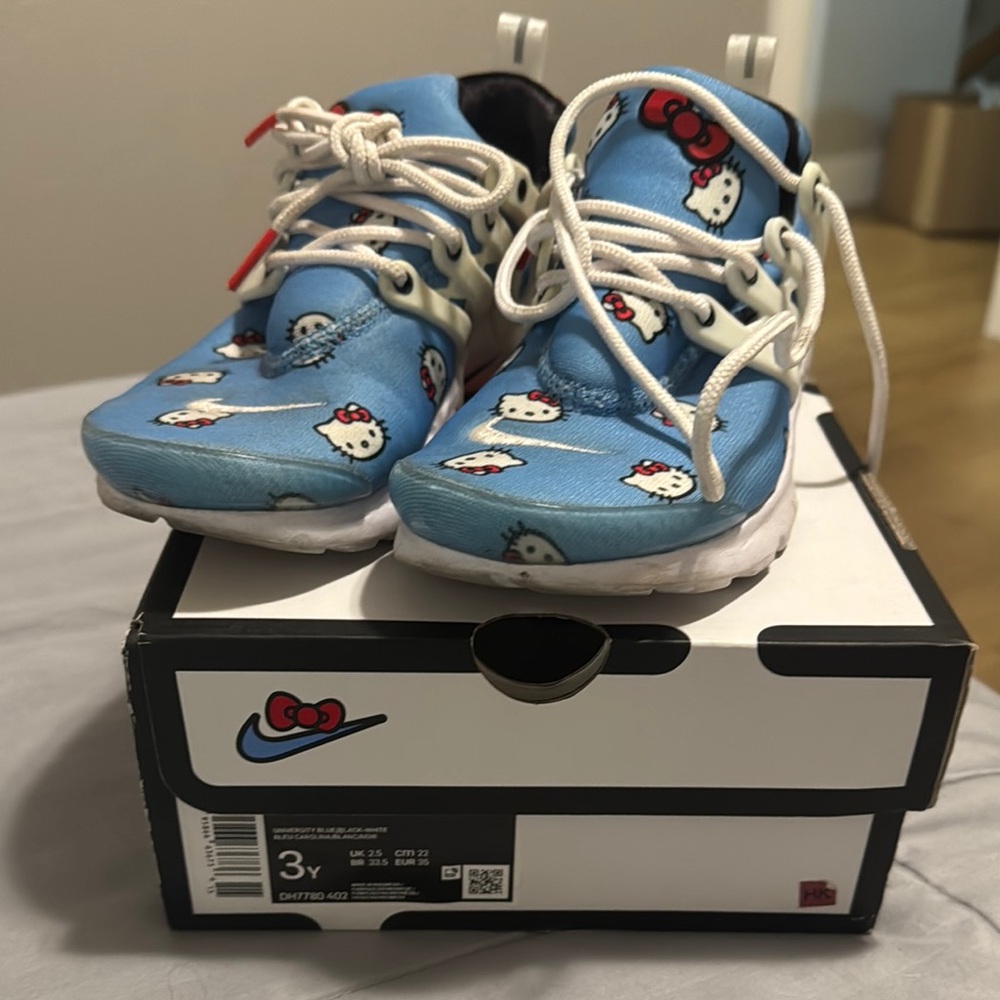Nike Kids Hello Kitty Blue Shoes